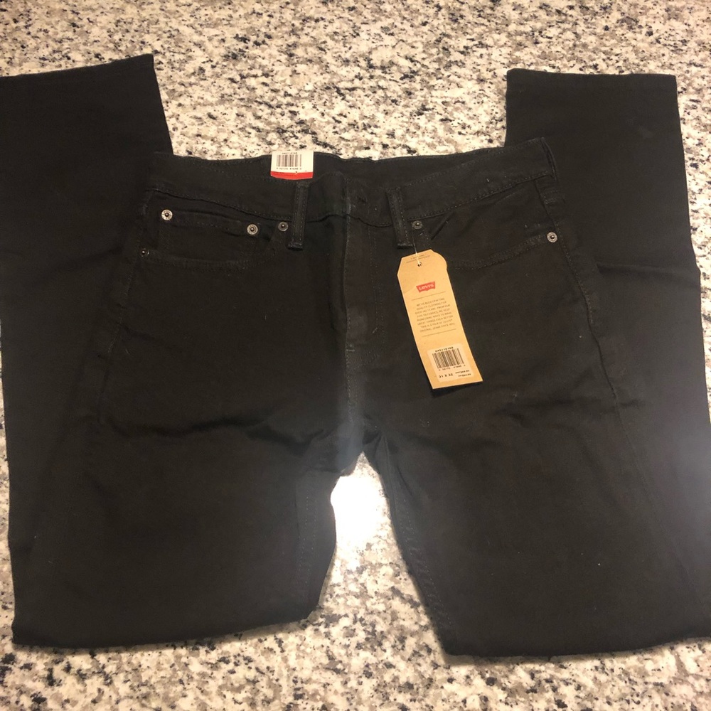 Men’s Levi slim black jeans
